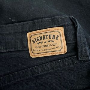 LEVI SIGNATURE black jean capri